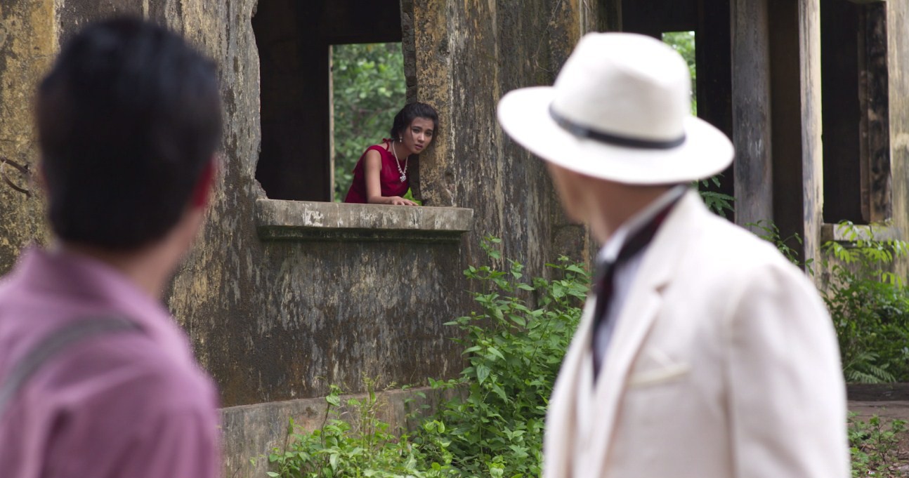 Vừa thoát chết, Ba Trang (Kim Tuyến) lại chứng nào tật nấy quay lại con đường bài bạc